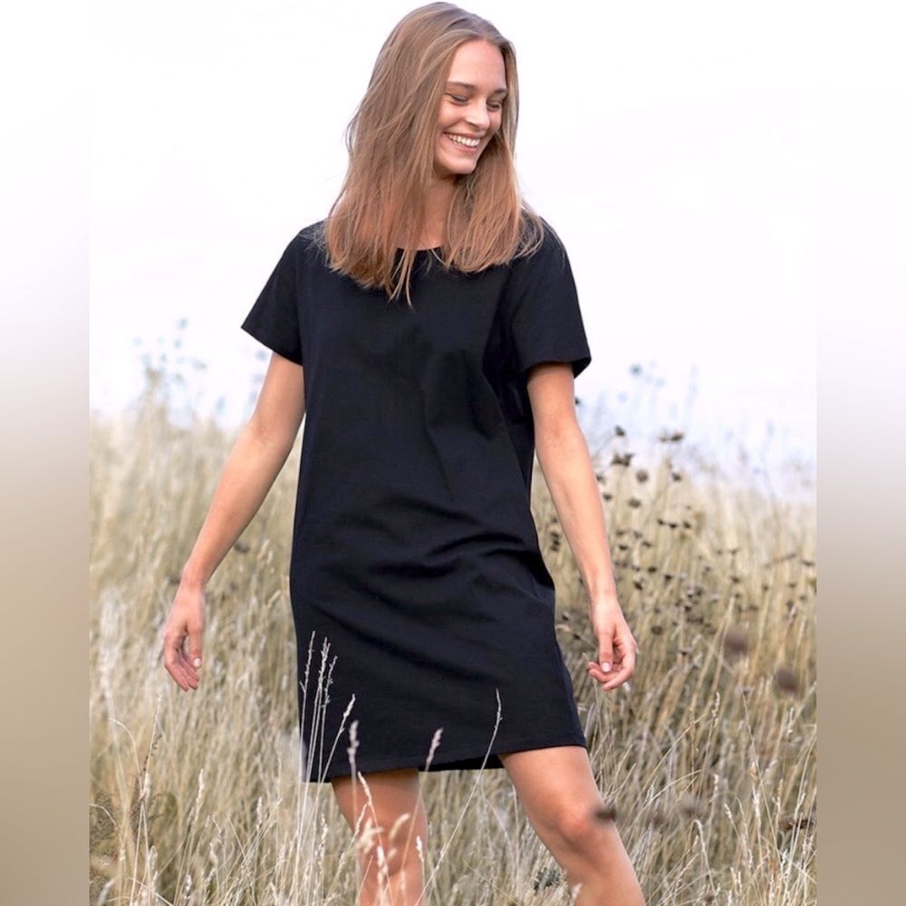Aritzia Wilfred Free Teigen Shift Mini Shirt Dress in Black size XS